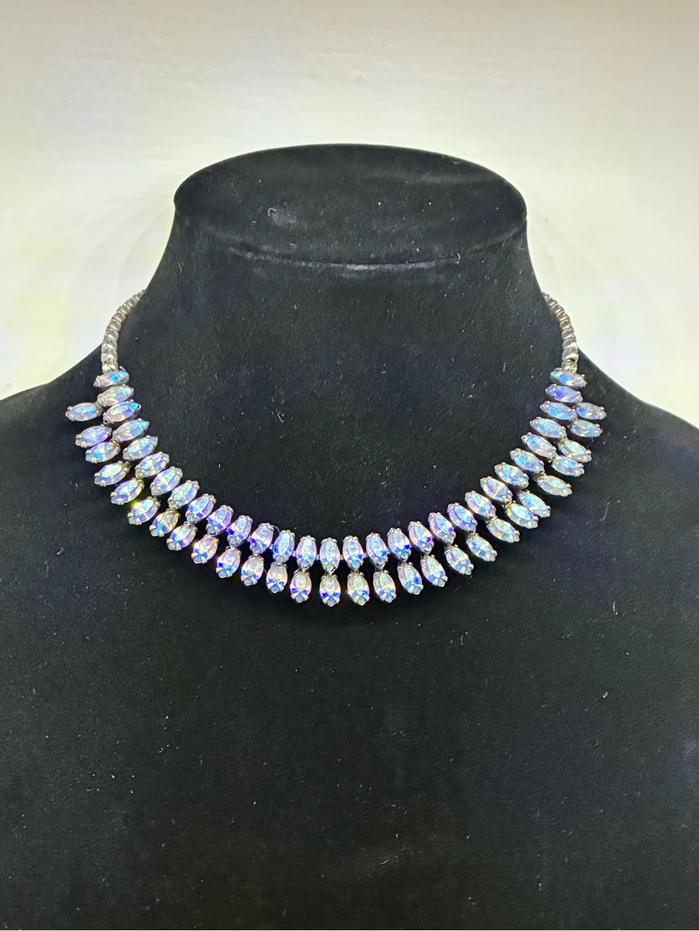 DeLizza & Elster Mid-Century Swarovski AB crystal navette cut fringe necklace - Picture 10 of 10